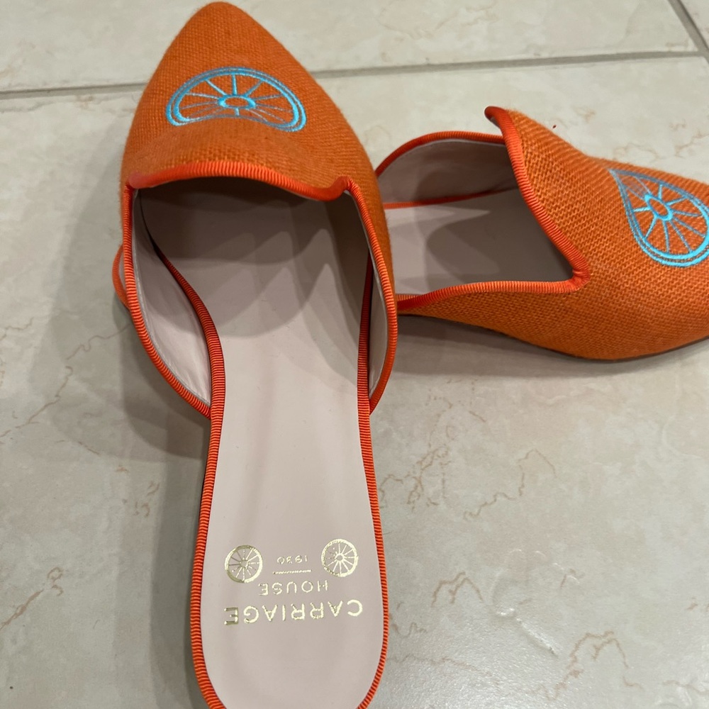 💗CARRIAGE HOUSE Shoes - Picture 6 of 10
